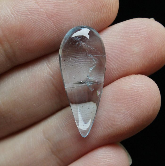 7.32 ct, Natural Aquamarine tear cabochon